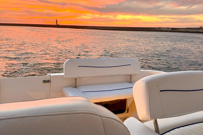 Porto: Yacht Small-Group Douro River Cruise & 6 Bridges w/ Drink - Boarding Experience: Comfort, WiFi, and a Crew That Sets the Tone