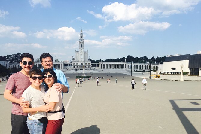 Private Day Tour With Guide to Fatima, Batalha, Nazaré and Obidos - Why this Fatima to Óbidos day trip makes sense