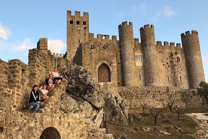 Private Day Tour With Guide to Fatima, Batalha, Nazaré and Obidos - Stop 3: Batalha Monastery, the big cathedral stop (and how to spend your time)