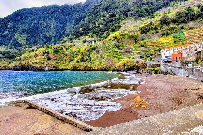Private Full Day Off-Road Tour in Madeira - Ponta do Sol climb, plateau views at 1500m, and time above the clouds