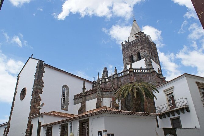 Private Funchal City Tour by Tukxi - Municipal Square: Landmarks, Photos, and Getting Your Bearings