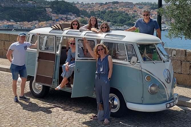Private Porto Sightseeing by Vintage VW Kombi (up to 8 people) - Serra do Pilar plus Santa Catarina and Vitória: why you came for the views