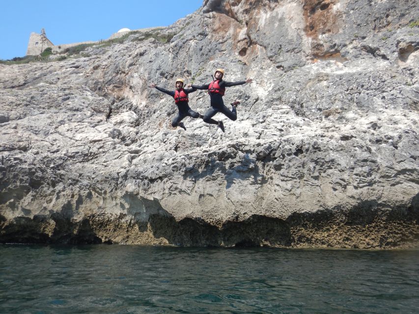Sagres: Coasteering - Swimming, Cliff Jump & Rock Climbing - Rock climbing and scrambling, without the gym vibe