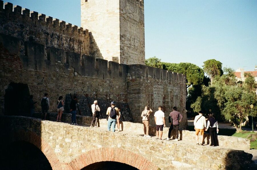 São Jorge Castle Skip-the-line Entry Ticket - 360-degree viewpoints over Lisbon and the Tagus River