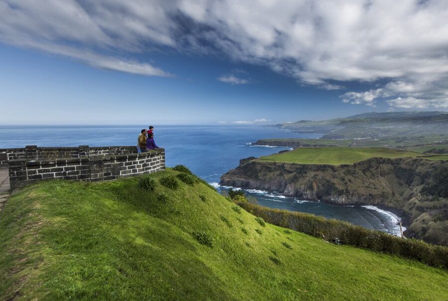 São Miguel East: Full-Day Van Tour with Lunch - Furnas geothermal fields: steam, mud pools, and thermal surprises