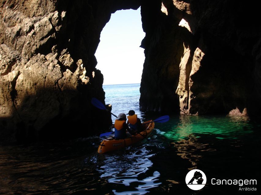 Sesimbra: Arrábida Natural Park Guided Kayaking Tour - Learning the canoe basics before you’re in the caves