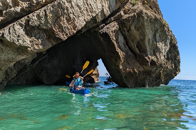 Sesimbra : Guided Kayak Tour in Arrábida Natural Park & Caves - Stop 1: Praia do Ribeiro do Cavalo, for Swimming and Quiet Views