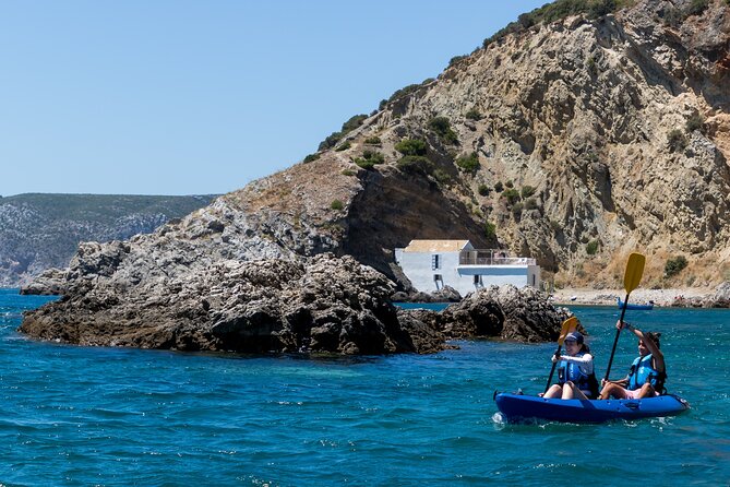 Sesimbra : Guided Kayak Tour in Arrábida Natural Park & Caves - Gear, Snack, Water, and Photos: The Comfort Details That Add Up