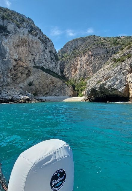 Sesimbra: Secret Bays and Beaches Boat Tour with Snorkeling - Sesimbra’s Coast Works for Boats