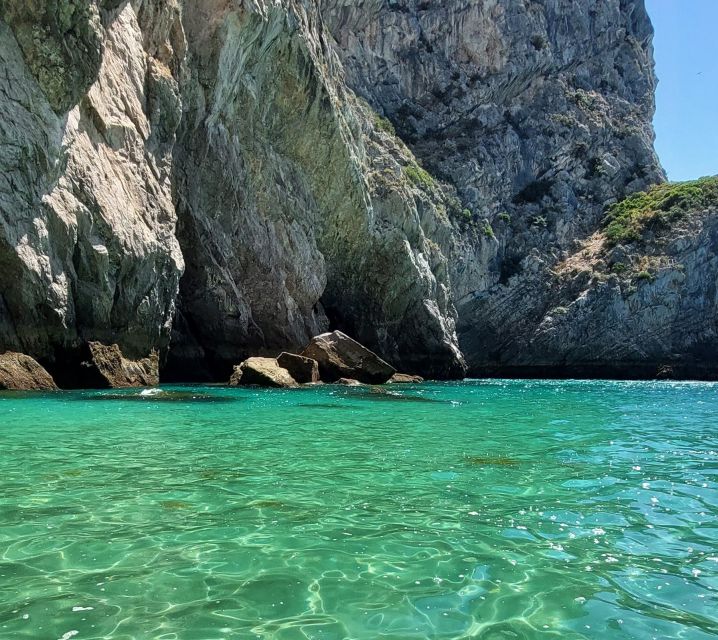Sesimbra: Secret Bays and Beaches Boat Tour with Snorkeling - Stop 5, Baleeira Bay and Beach: Wine Tasting and the Longest Break