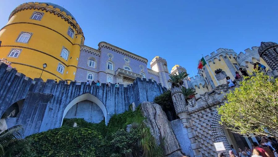Sintra and Cascais: Private and Customizable Tour - Why Sintra goes better with a private driver