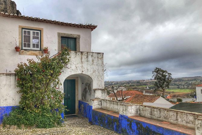 Sintra Cabo da Roca Cascais Estoril Private Tour - Entering Sintra: old-town time, sweets, and cobblestone energy