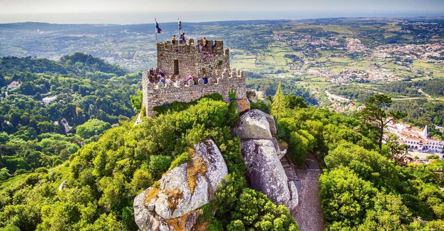 Sintra: Castle of the Moors Skip-the-Line Ticket - Castle of the Moors: why the walls feel worth the climb