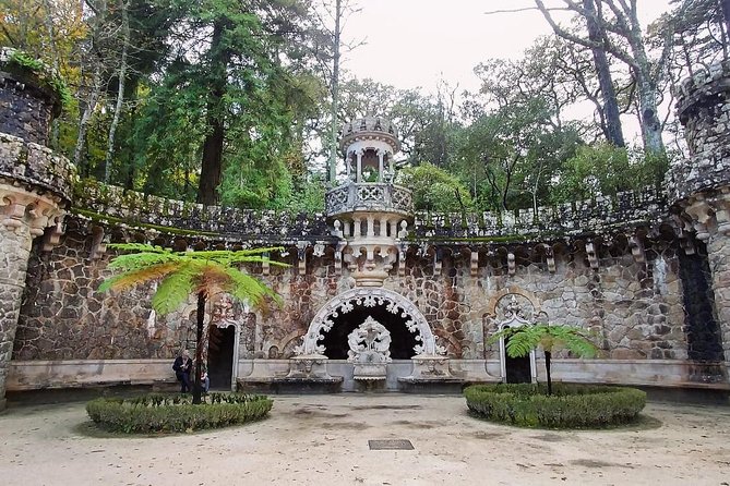 Sintra Full-Day Private Tour - A Journey through Wonderland - Sintra National Palace: Royal Conical Chimneys and a Palace in the Village
