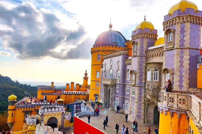 Sintra Half Day with Pena Palace and Regaleira from Lisbon - Timing, Weather, and Comfort on a Half-Day in Sintra