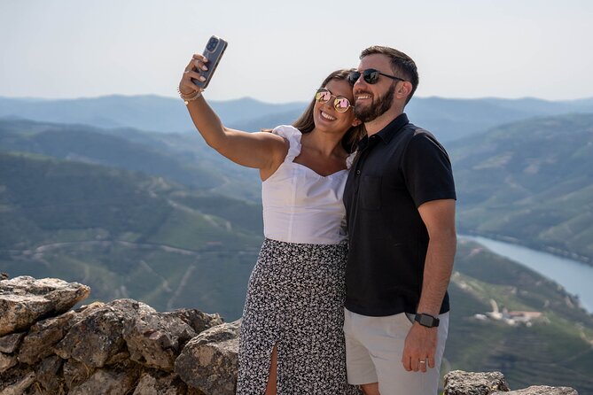 Small Group Douro Valley Wine Tour with Lunch and Cruise - The Pinhão River Cruise: Where the Views Start to Make Sense