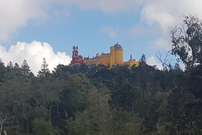 Small Group Tour to Sintra, Pena Palace, Cabo Roca and Cascais - Weather Reality Checks for Foggy Sintra and Windy Cliffs