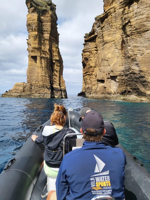 Snorkeling Tour- Vila Franca do Campo Islet - The Boat Loop Around the Islet: Seeing the Landmark From the Other Side