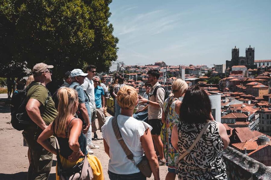 Stadtführung durch das Zentrum von Porto auf Deutsch - Price, time, and value for a 3.5-hour German tour