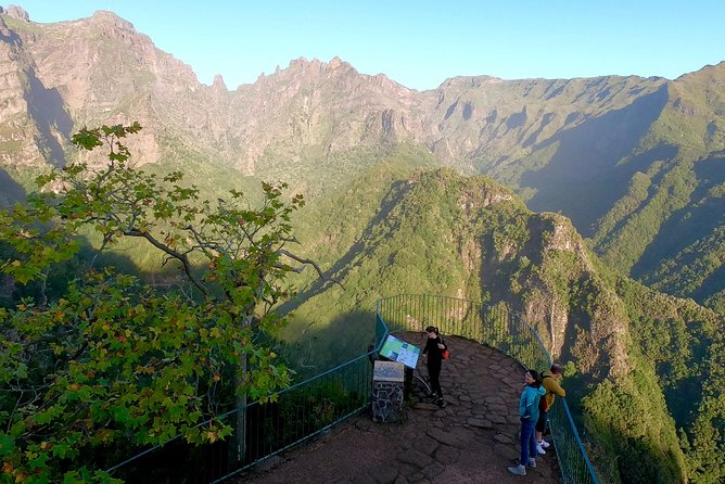 Sunrise Tour @ Pico Do Areiro | Half Day 4x4 Tour - Small Group Size: Why Max 6 Travelers Changes Everything