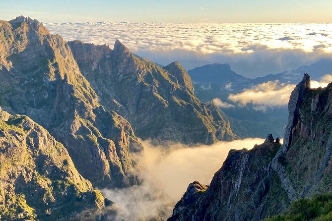 Sunrise Transfer To Pico Do Arieiro, Hike To Pico Ruivo & Return From Teixeira - The main hike: Pico do Arieiro to Pico Ruivo to Achada do Teixeira
