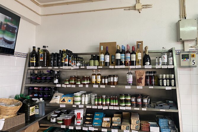 Tavira Olive Experience Factory Tour and Tasting - Meet The Hosts: The Guides Who Make It Fun and Easy