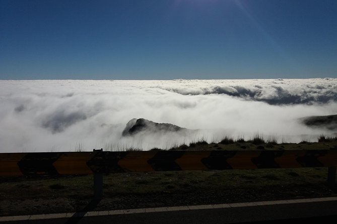 The East Tour-Pico do Areeiro,Santana & Pico do Facho Small Group - Pico do Facho viewpoint and the Miradouro do Guindaste Sky Walk