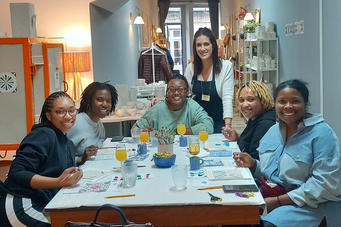 Tile Painting and Cocktails in Downtown Porto - Key things I’d plan for