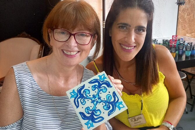 Tile Painting and Cocktails in Downtown Porto - Cocktails and Choices While You Paint