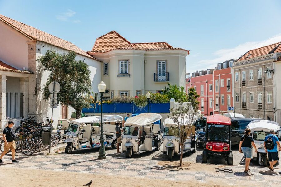 Vadio: Lisbon Old Town Private Tuk Tuk Tour - The guide experience: how real Lisbon stories get added