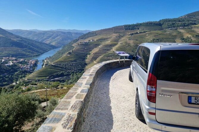 VALE DOURO, Premium Wine Tour, Wine Lunch, Private Boat - Guides who bring the Douro story to life