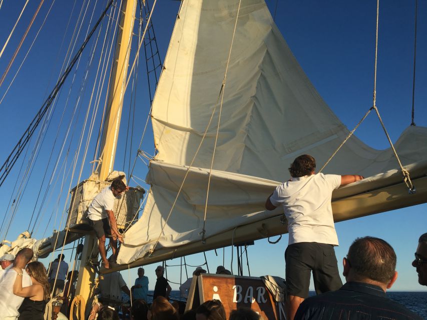 Vilamoura: Algarve Coast 3-Hour Sailing Cruise With Open Bar - Setting sail from Vilamoura Marina