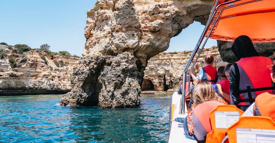 Vilamoura: Benagil Cave Boat Tour with Entry&Dolphin search - Vilamoura Marina, Custom Boats, and the Real Pace of a 2.5-Hour Ride