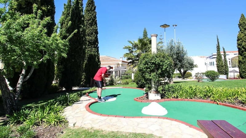 Vilamoura: Family Golf Park Game - Location and getting there: Vilamoura in the mix