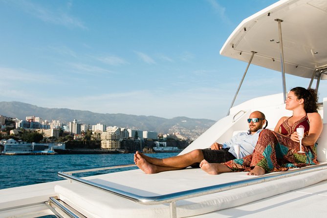 VipDolphins Luxury Whale Watching - Leaving Funchal: marina check-in and a smooth start