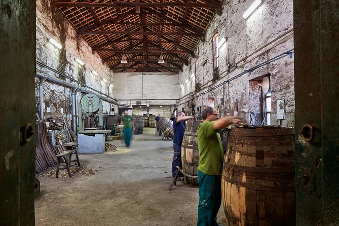 Visit to Cockburn's Cellars - How the lodge tour flows, from first stop to tasting