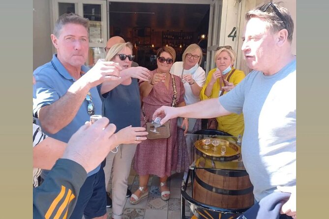 Wine Lovers: Winery Tour w/ Tasting & Tapas (Albufeira/Vilamoura) - Firewater and Portuguese treats: the fun, local “taste of the area”