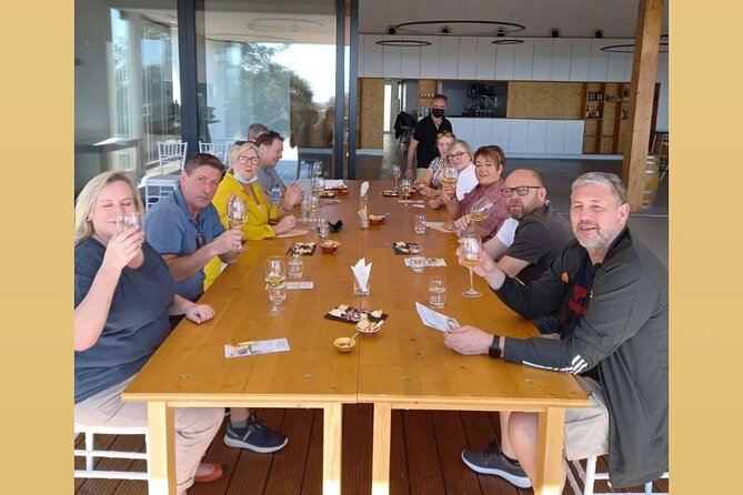 Wine Lovers: Winery Tour w/ Tasting & Tapas (Albufeira/Vilamoura) - Centro Histórico viewpoints: short, useful context in 10 minutes